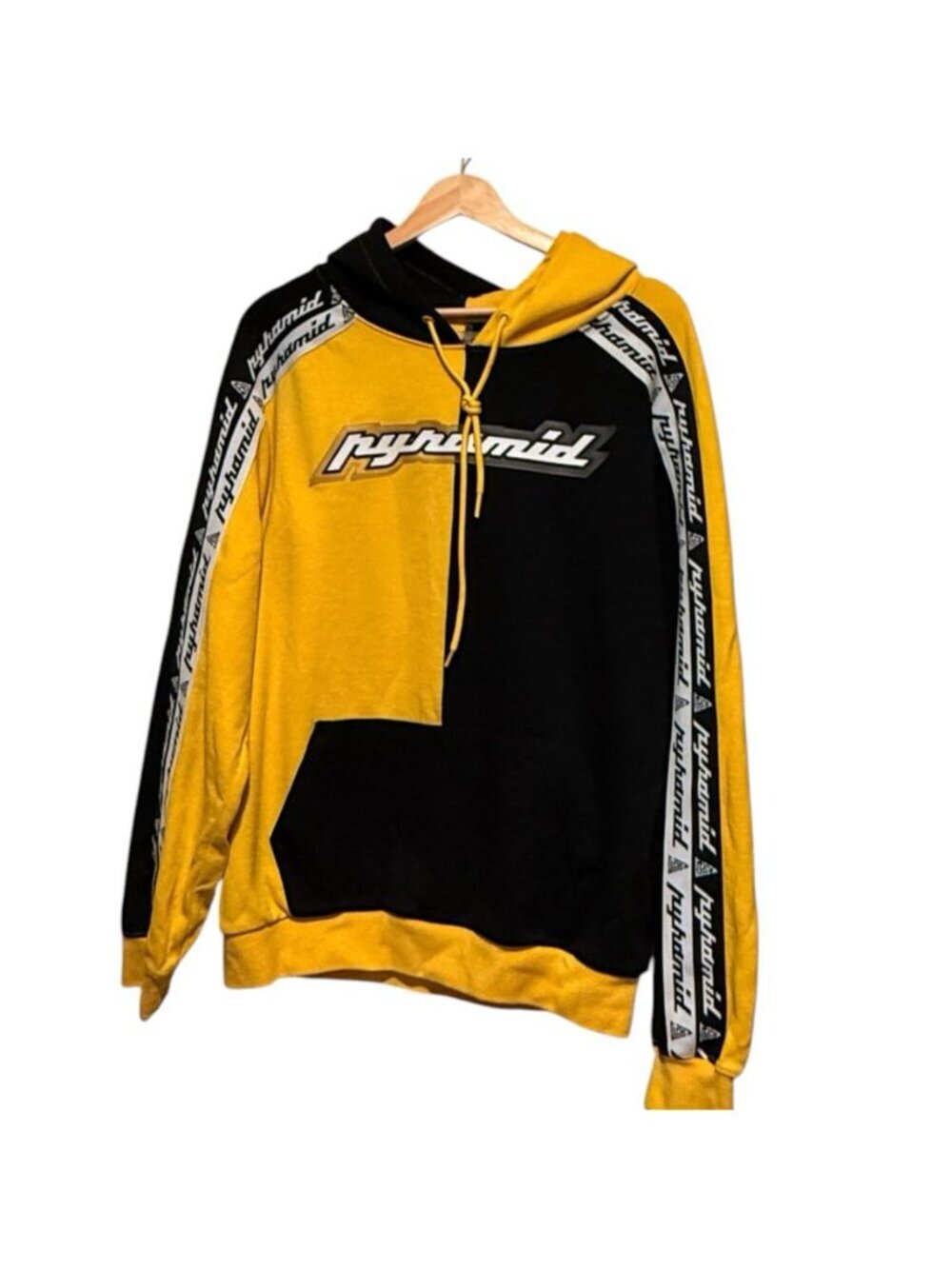 Black Pyramid Sz XL Hoodie Yellow Logo Mens Streetwear Sweatshirt - Picture 2 of 8